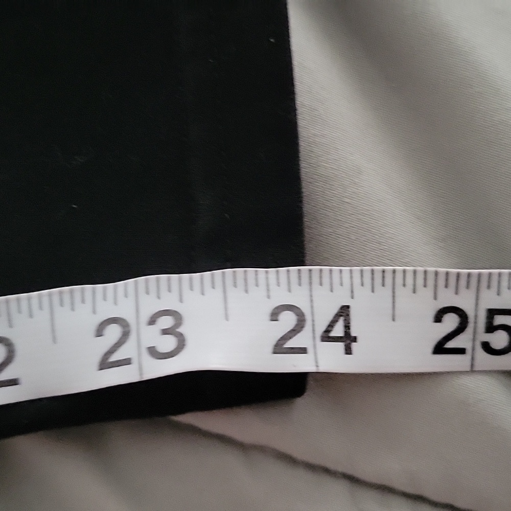 Maternity Cropped Pants - Picture 11 of 11